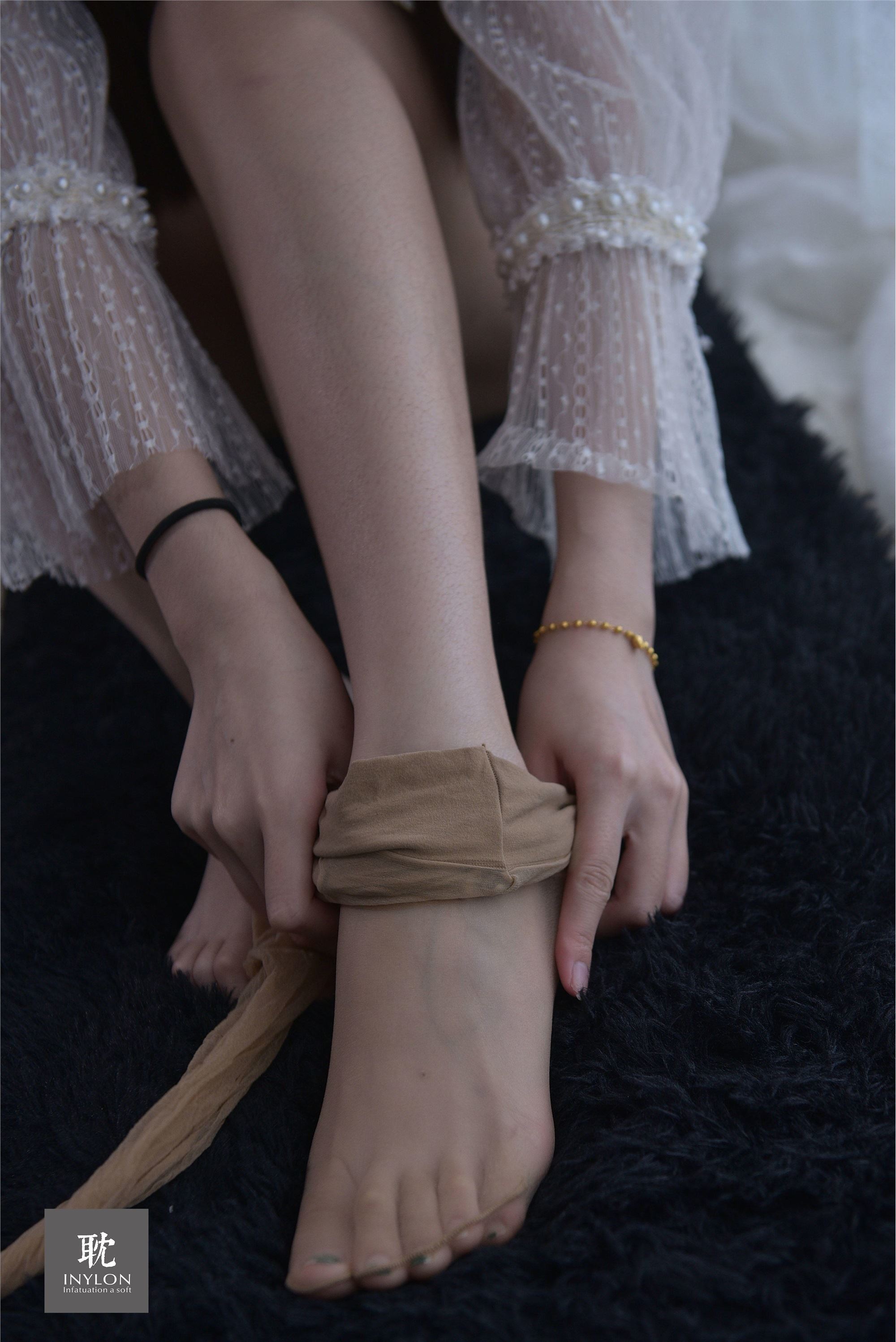 IESS异思趣向《普惠集244》- 模特：阿馨《满屏的长脚趾》